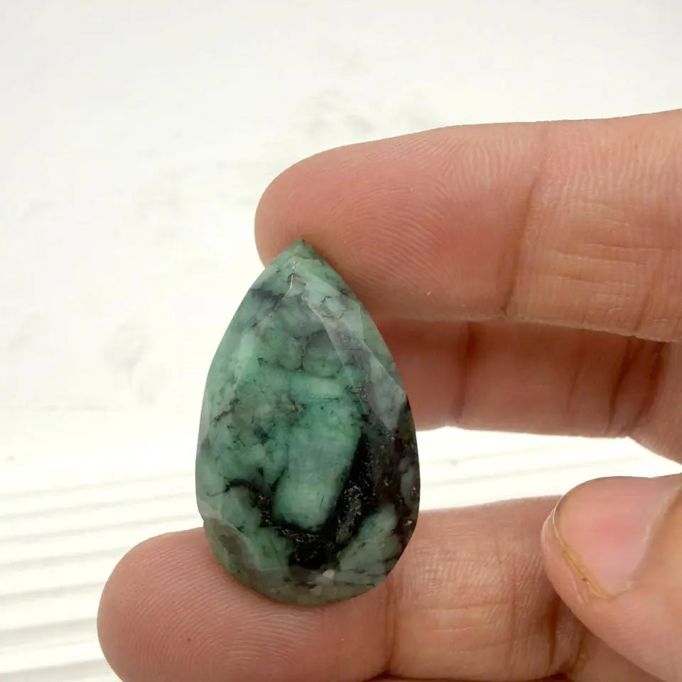 AA+ Quality PEAR MIXED NATURAL EMERALD, GREEN COLORED, INDIAN GEMSTONE, WEIGHT 61.35 CTS